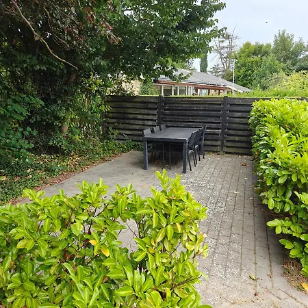 Schönes Haus Mit 165 M², Aufgeteilt In 2wohnungen Voersa