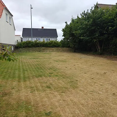 Villa Schönes Haus Mit 165 M², Aufgeteilt In 2wohnungen